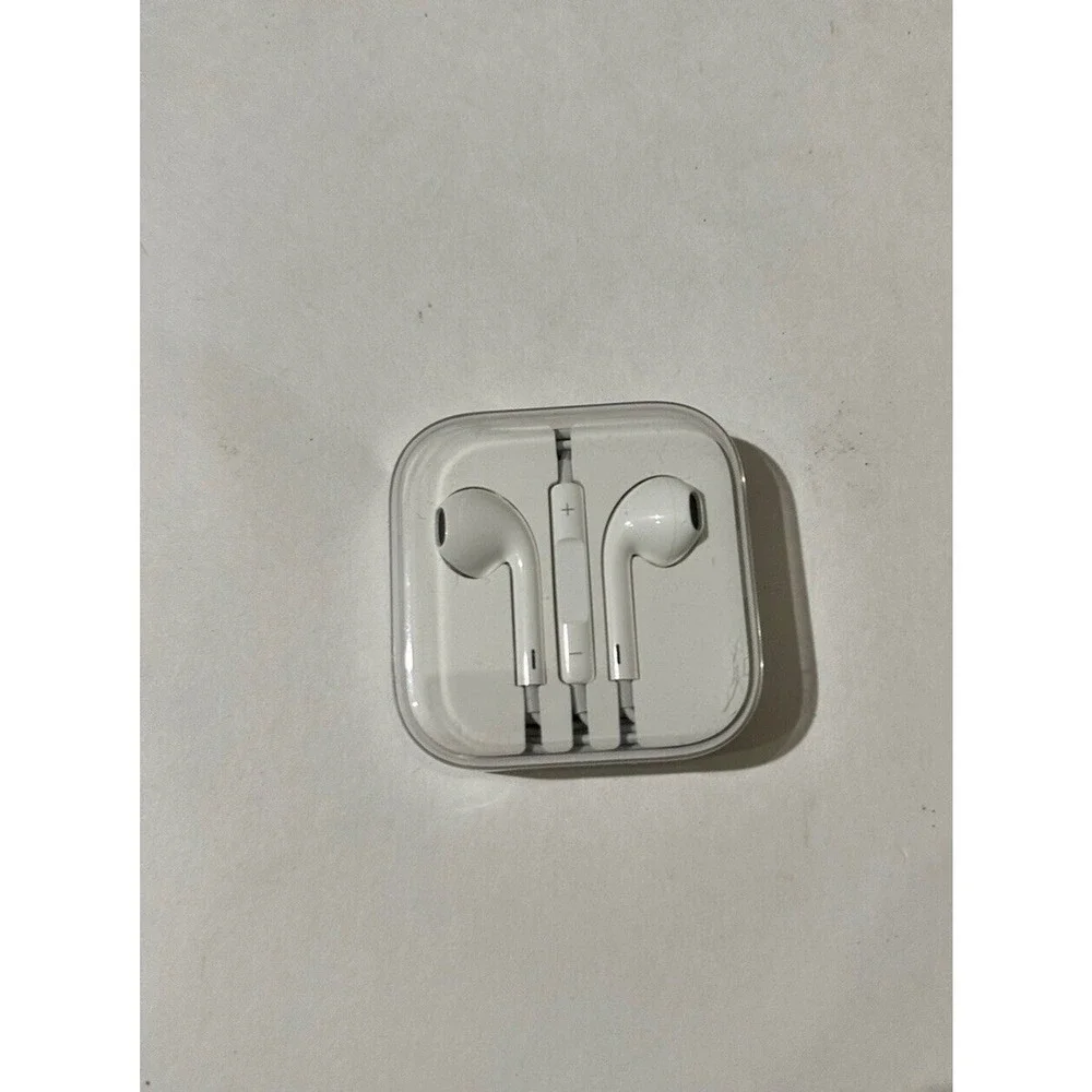 Apple iPhone 4‎ 5 6 Plus 6S + iPod iPad Original OEM Earbuds Headphones 3.5mm